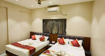HARIPRIYA EXECUTIVE BHAKTNIVAS Room Type - Family Room 2 king Bed