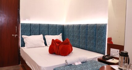Hotel Amrit Near Old Delhi Railway Station. Room Type - Double room Non Ac