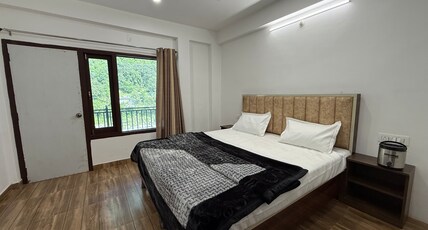 ShivBhola Homestay Room Type - Bedroom 1