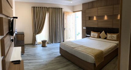 Desi Thath Resort Room Type - Premium Cottage