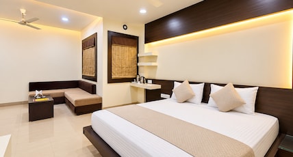 Hotel Alankar Palace (MP Nagar - Bhopal) Room Type - Super Deluxe Hotel Alankar Palace (MP Nagar - Bhopal) Room Type - Super Deluxe