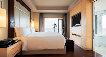 JW Marriott Mumbai Juhu Room Type - Sunset Suite, Executive lounge access, 1 Bedroom Suite, Cocktail Hours 4-8 PM JW Marriott Mumbai Juhu Room Type - Sunset Suite, Executive lounge access, 1 Bedroom Suite, Cocktail Hours 4-8 PM