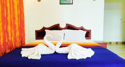 Dollar Bird Lake Retreat Room Type - Deluxe AC Room With Balcony
