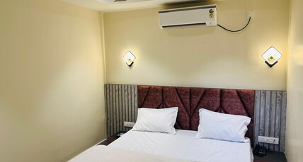 HOTEL GRAND Room Type - AC DELUX ROOM