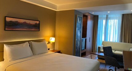 Doubletree By Hilton Istanbul Old Town Room Type - KING DELUXE ROOM WITH TERRACE Doubletree By Hilton Istanbul Old Town Room Type - KING DELUXE ROOM WITH TERRACE