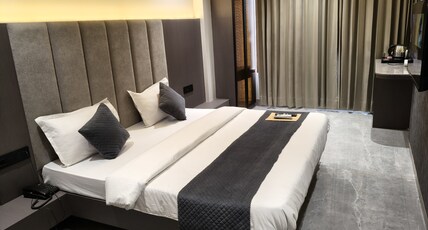 HOTEL AROMA INN Room Type - Deluxe Room