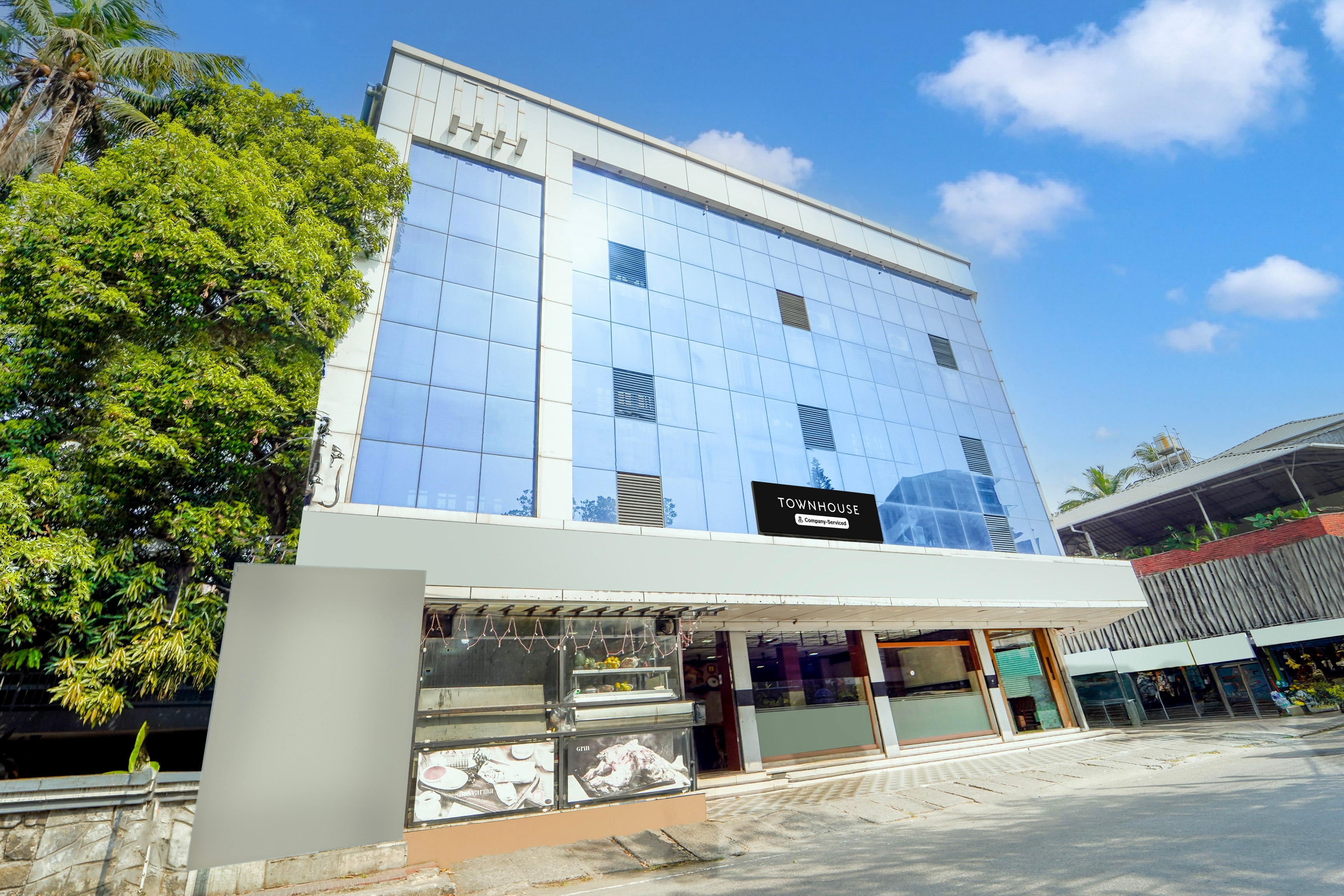 Townhouse City Center Ernakulam - Tap to explore photos