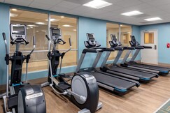 Holiday Inn Express & Suites Wilmington West - Medical Park