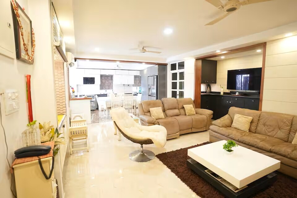 Eastern Elegance by JadeCaps|3BHK|Alipore - Tap to explore photos