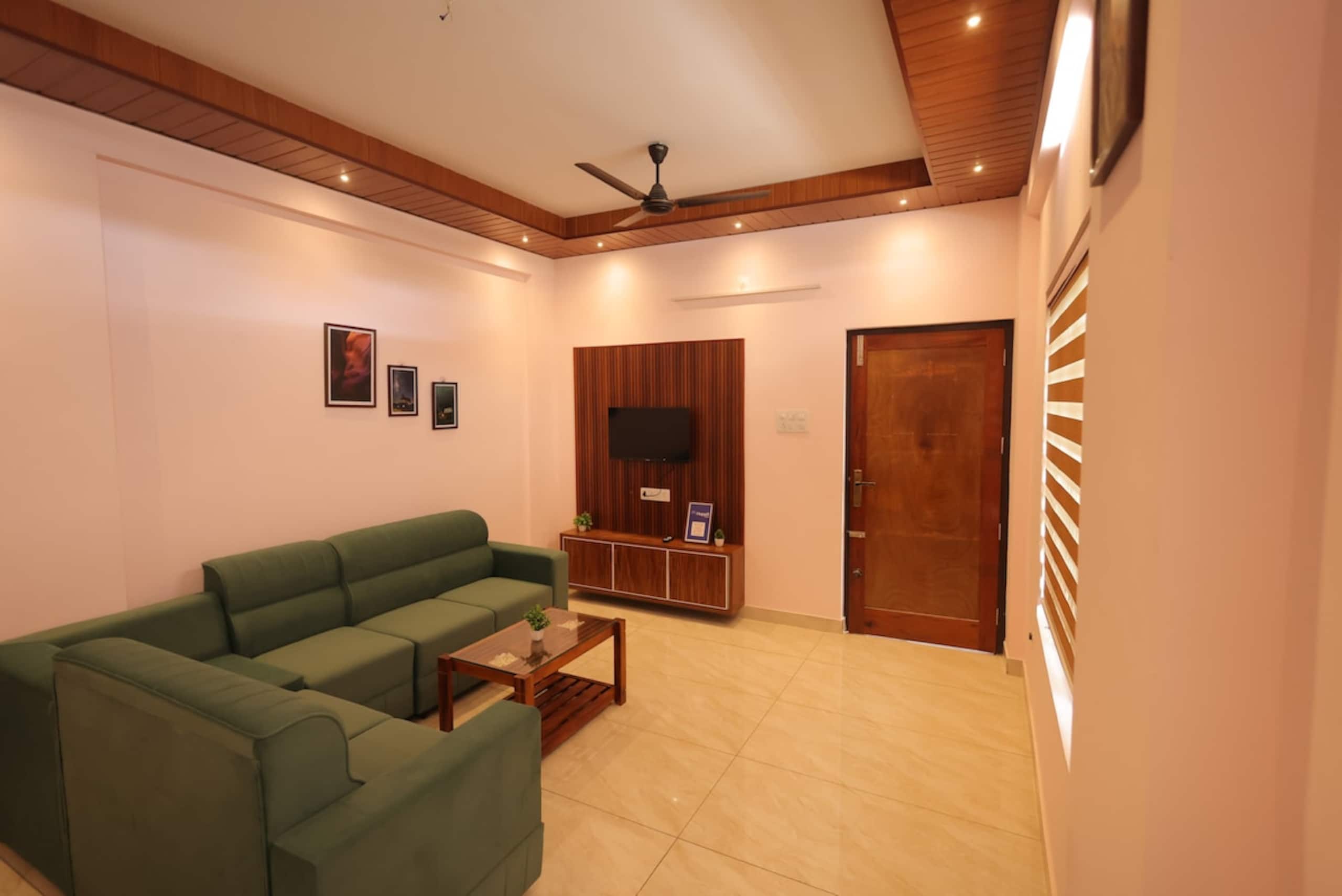 Green suites 2BHK Happifistays kazhakootam - Tap to explore photos
