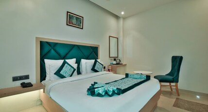 Hotel Puri Palace Room Type - Luxury Room