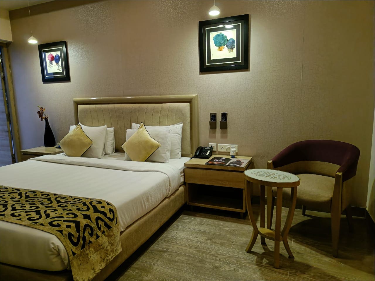 HOTEL PARADISE INN AGRA - Tap to explore photos