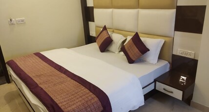 Hotel Olive International Room Type - Deluxe Room