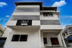 Super Collection O Thiruvananthapuram Central Railway Station Formerly Varah Residency