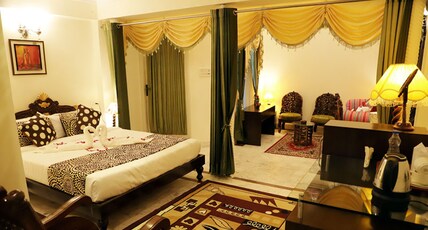 Ganesha Palace Amritsar Room Type - Queen Suite with Spa Bath  (Garden View)