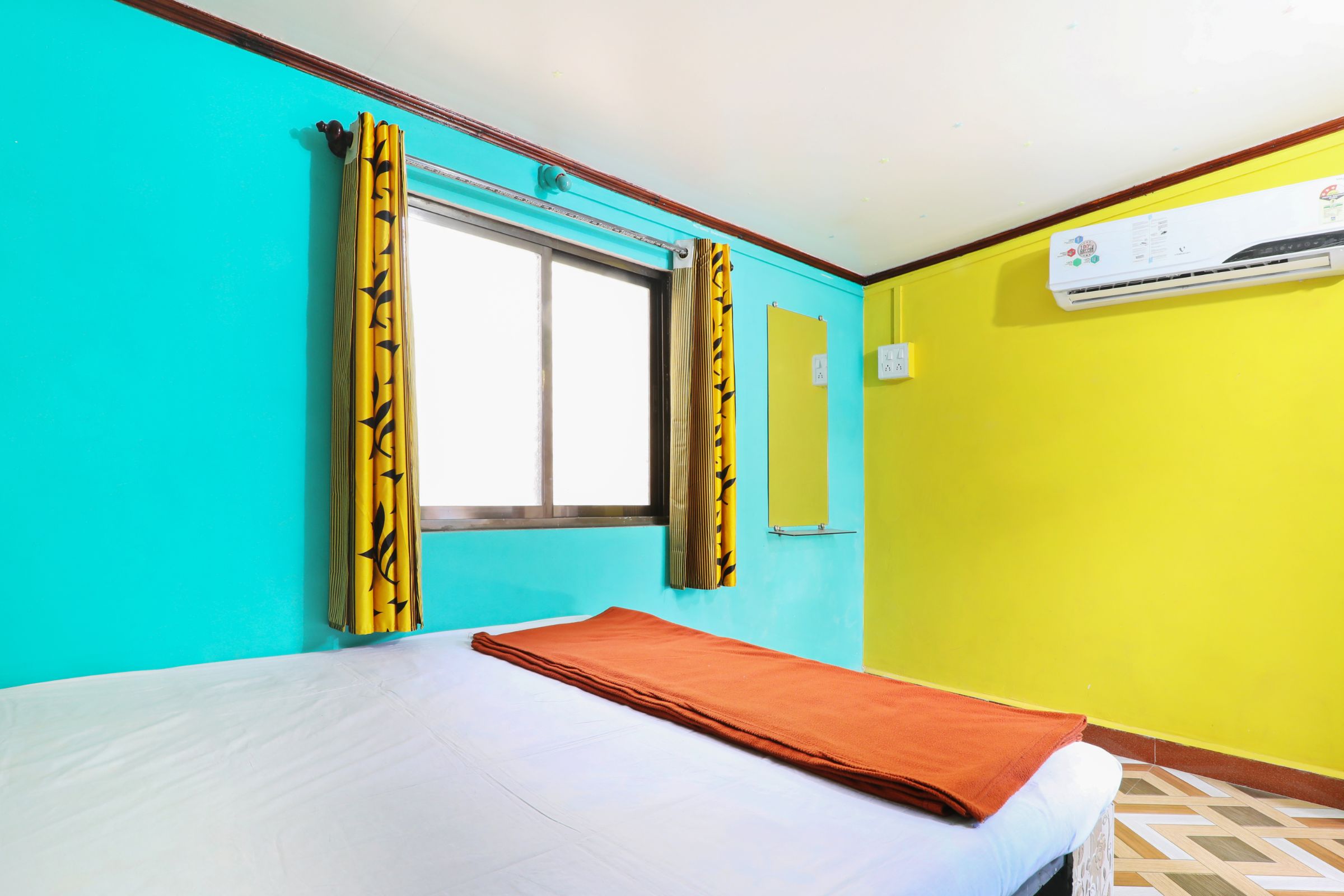 Sam Home Stay - Tap to explore photos