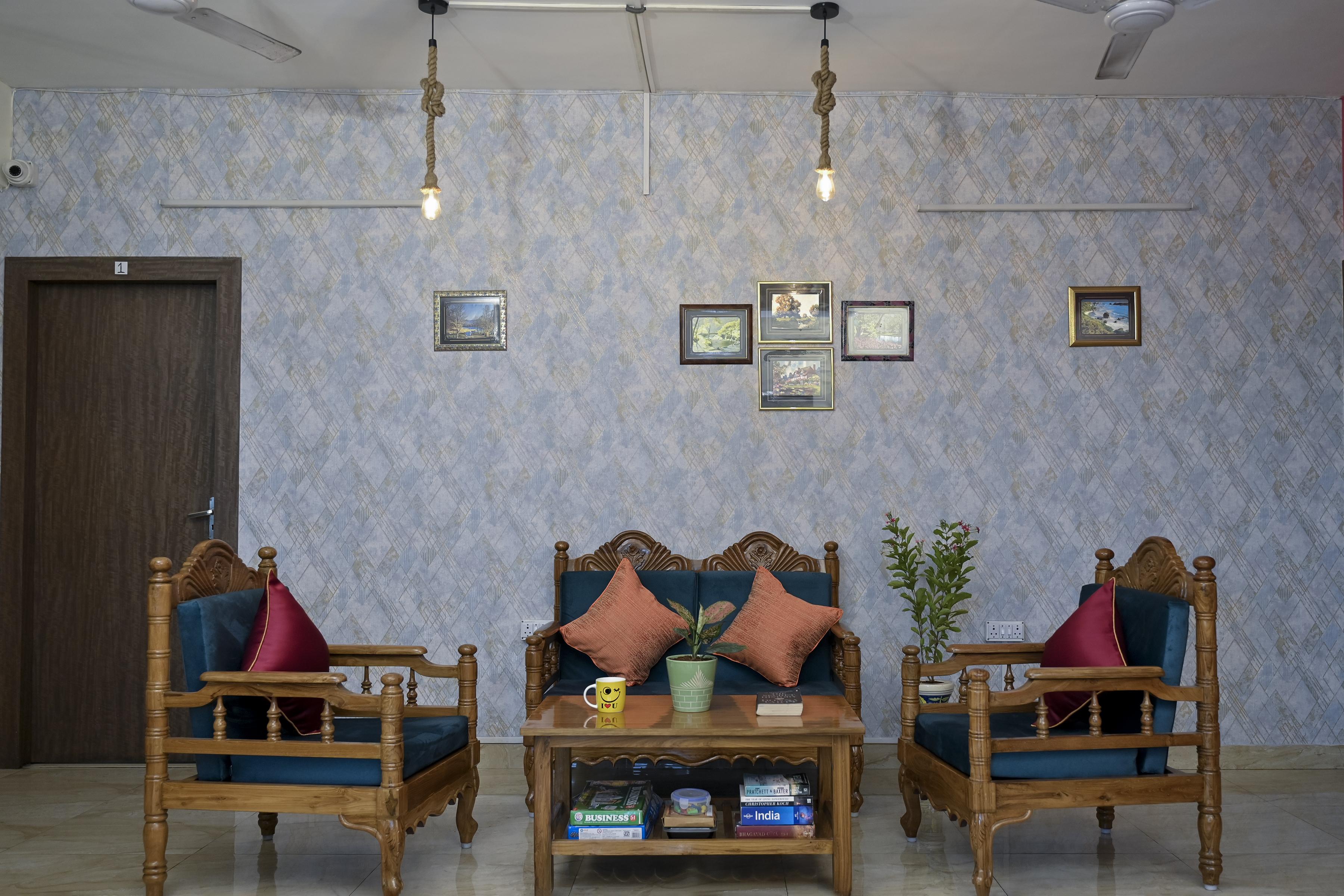 City Central Hostel, Kolkata - Tap to explore photos