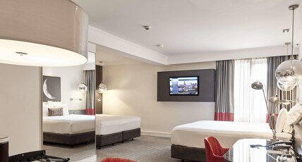 Pullman Melbourne Albert Park Room Type - Deluxe Suite (1 king 2 single or 2 King) Pullman Melbourne Albert Park Room Type - Deluxe Suite (1 king 2 single or 2 King)