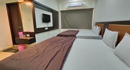Hotel Heritage Palace Room Type - Deluxe Ac Family Room Hotel Heritage Palace Room Type - Deluxe Ac Family Room