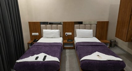 HOTEL SARVOTTAM Room Type - Executive Room Twin Bed HOTEL SARVOTTAM Room Type - Executive Room Twin Bed