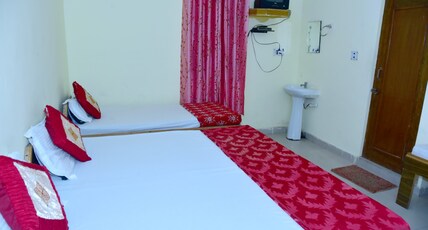 Himalayan Heights Hotel and Restaurant Room Type - Mountain View Family Room Quad Sharing Himalayan Heights Hotel and Restaurant Room Type - Mountain View Family Room Quad Sharing