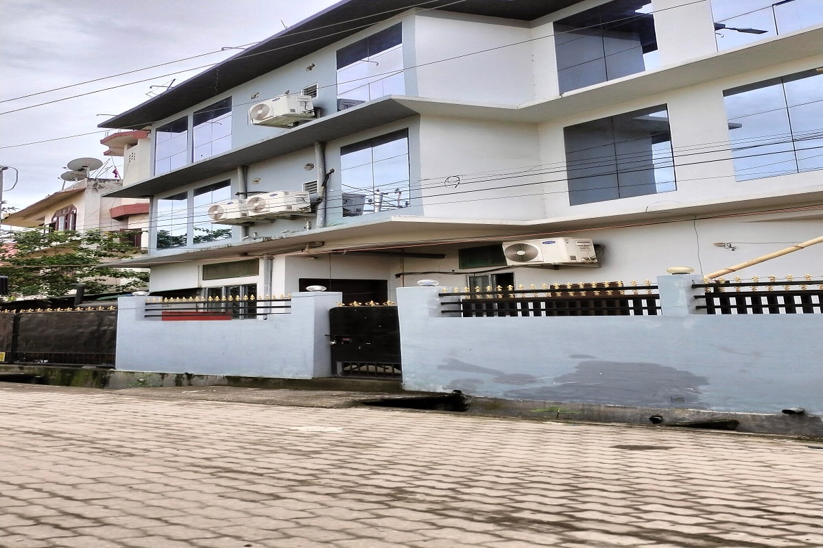 Hotel BOB - Tap to explore photos