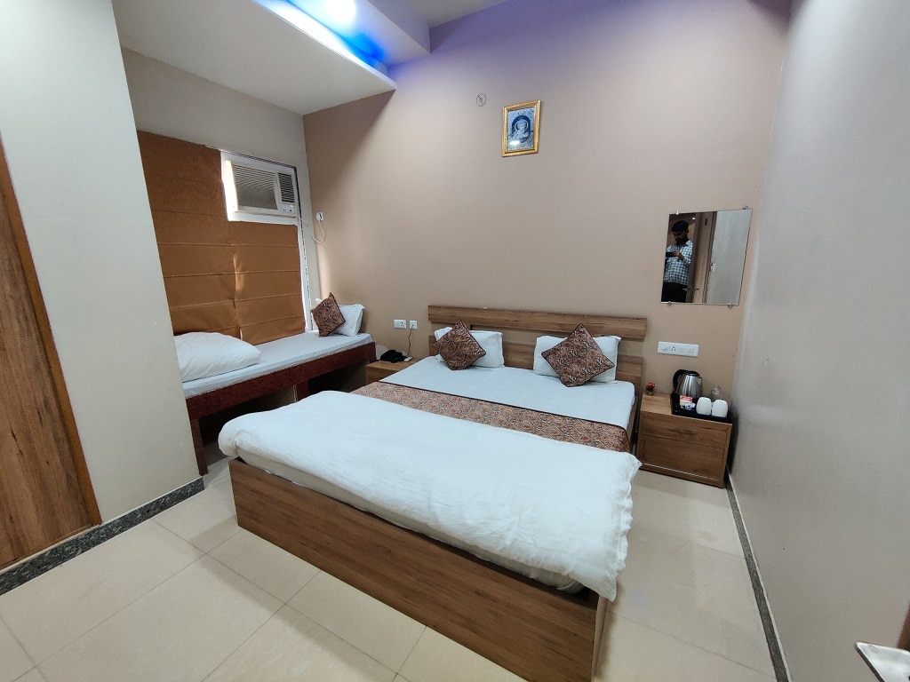 Hotel Khatu Naresh - Tap to explore photos