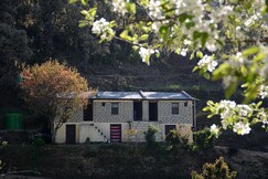 Kaphal Kanarkha Homestay