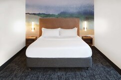 River's Edge Hotel Portland, Tapestry Collection by Hilton