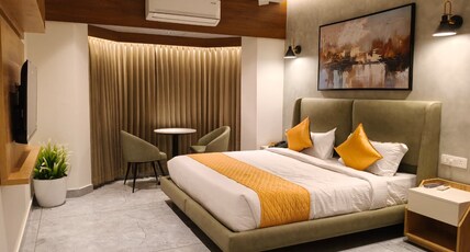 Mayo Suites Room Type - Royal Executive