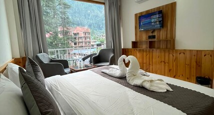 Hotel The Travica Kasol Centrally Heated & Air Cooled Room Type - Family Room