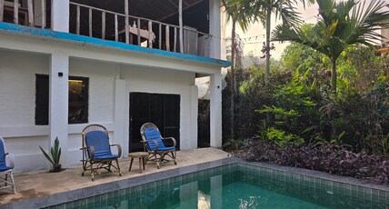 Neon Chameleon Room Type - The Ginsberg Poolside Non-AC