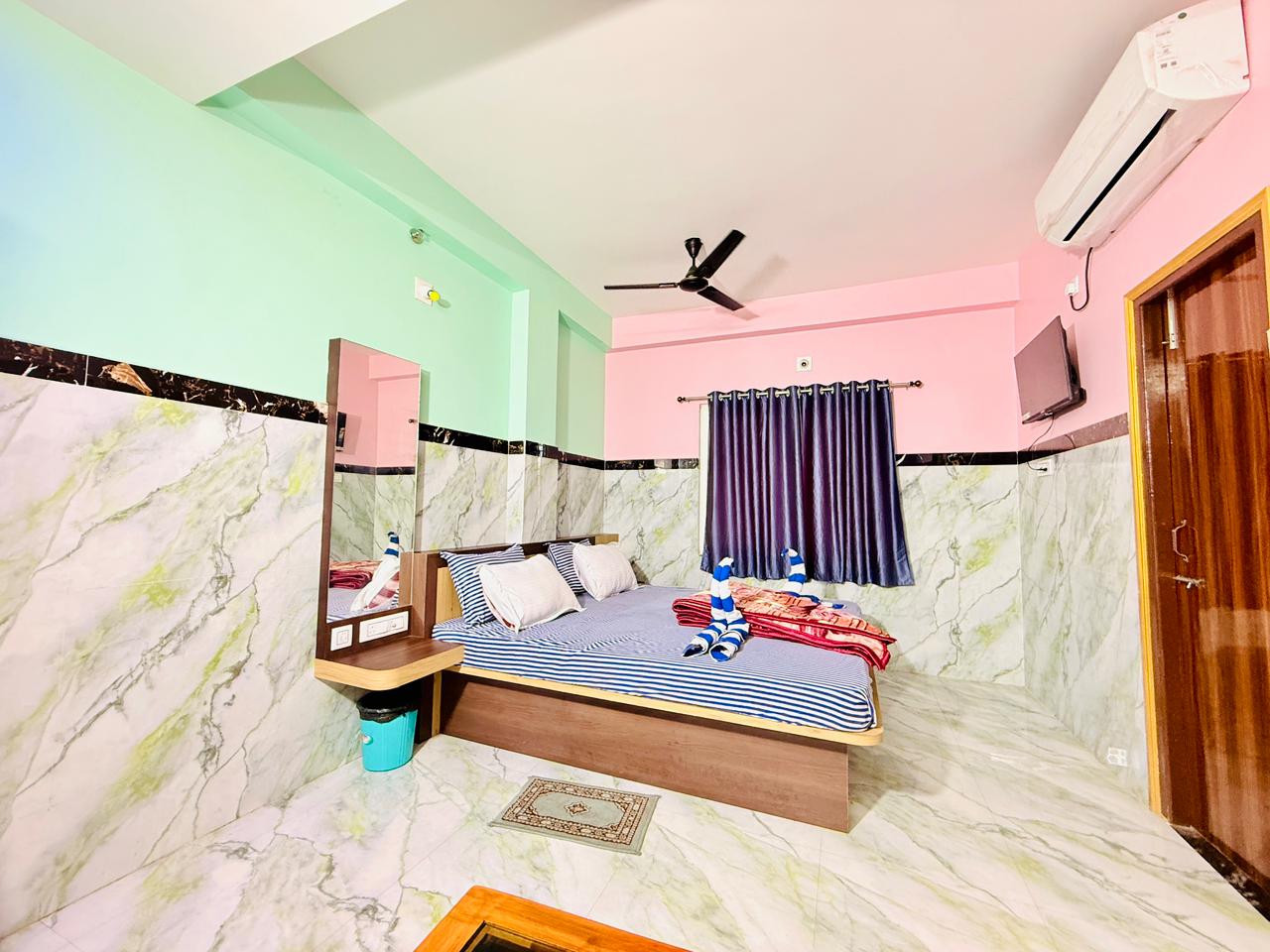 Hotel Ruksar Inn - Tap to explore photos
