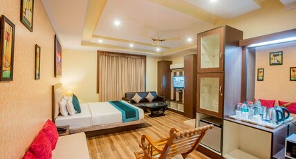 Hotel Castle Blue Delhi Airport T3 Room Type - Suite Room with Airport Drop