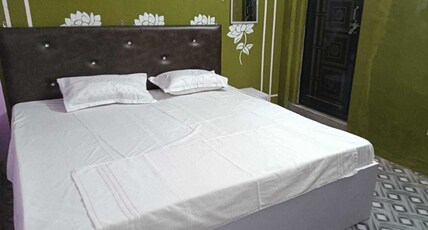 Hotel O Pathik Niwas Guest House Room Type - Classic