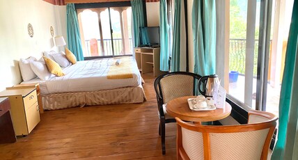 Sinchula Villa Room Type - Super Deluxe room with balcony