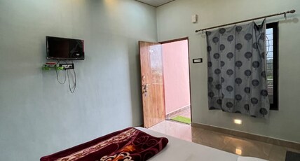 Resort Shivneri Room Type - Super Deluxe Room NON AC