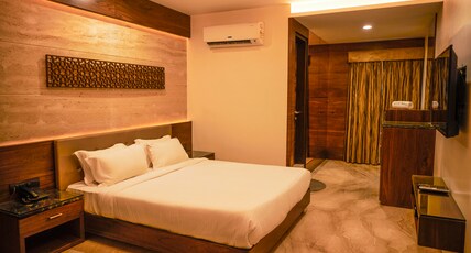 Pravasa Hotel Indore Room Type - Premium Room