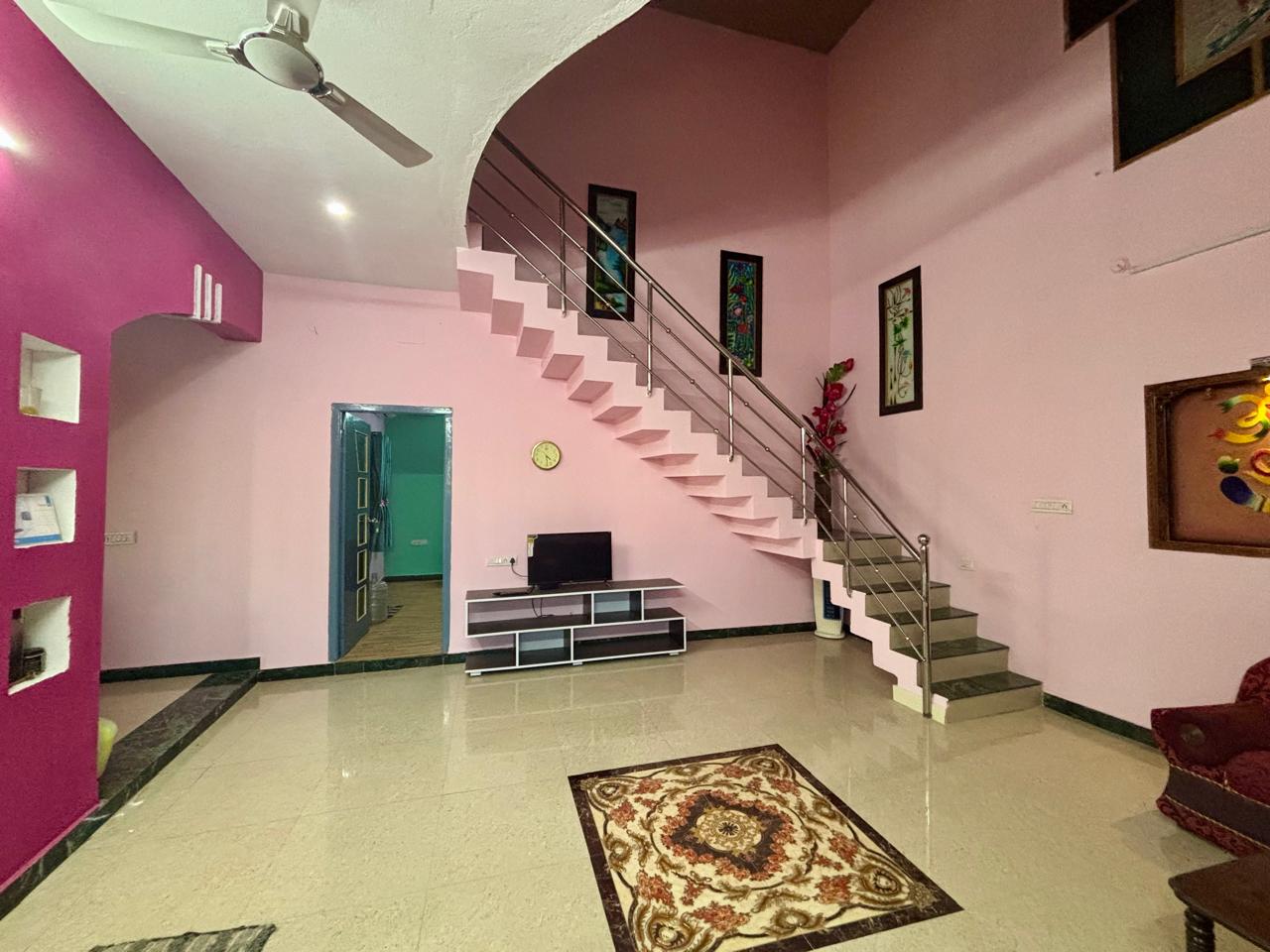 Usha Nest Home Stay - Tap to explore photos
