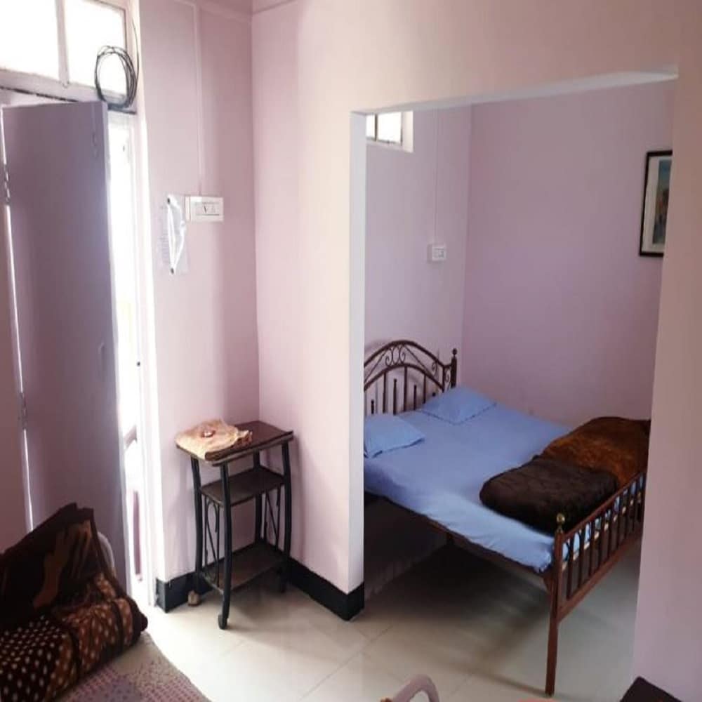 Rana's Country Cottage McCluskieganj - Tap to explore photos