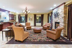 Holiday Inn Express Hotel & Suites Portland - Jantzen Beach, an IHG hotel