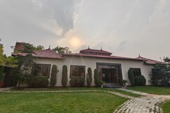 The Grand Event Villa 