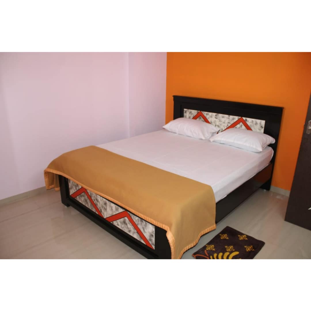 Aruna Palace Service Apartments - Tap to explore photos