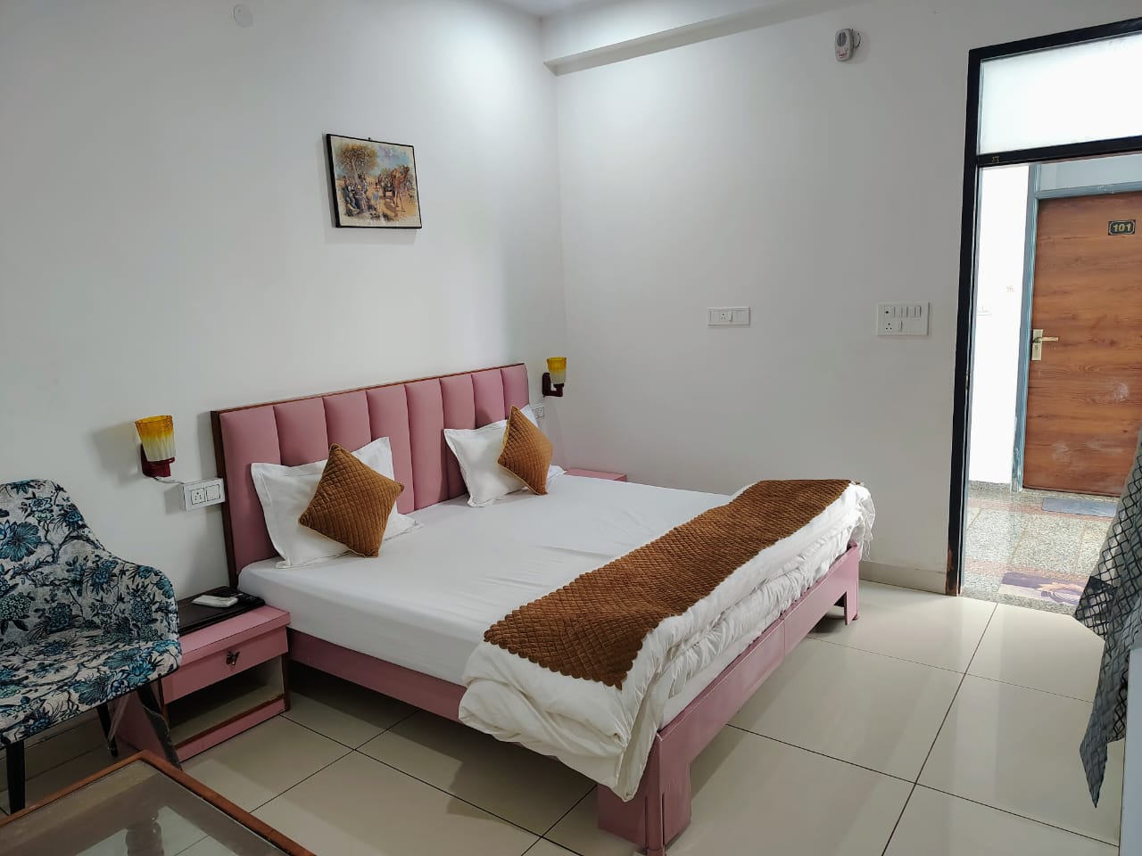 Baba Sundaram Hotel & Restaurant - Tap to explore photos