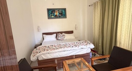Evergreen Heights Home Stay Room Type - Deluxe room 2