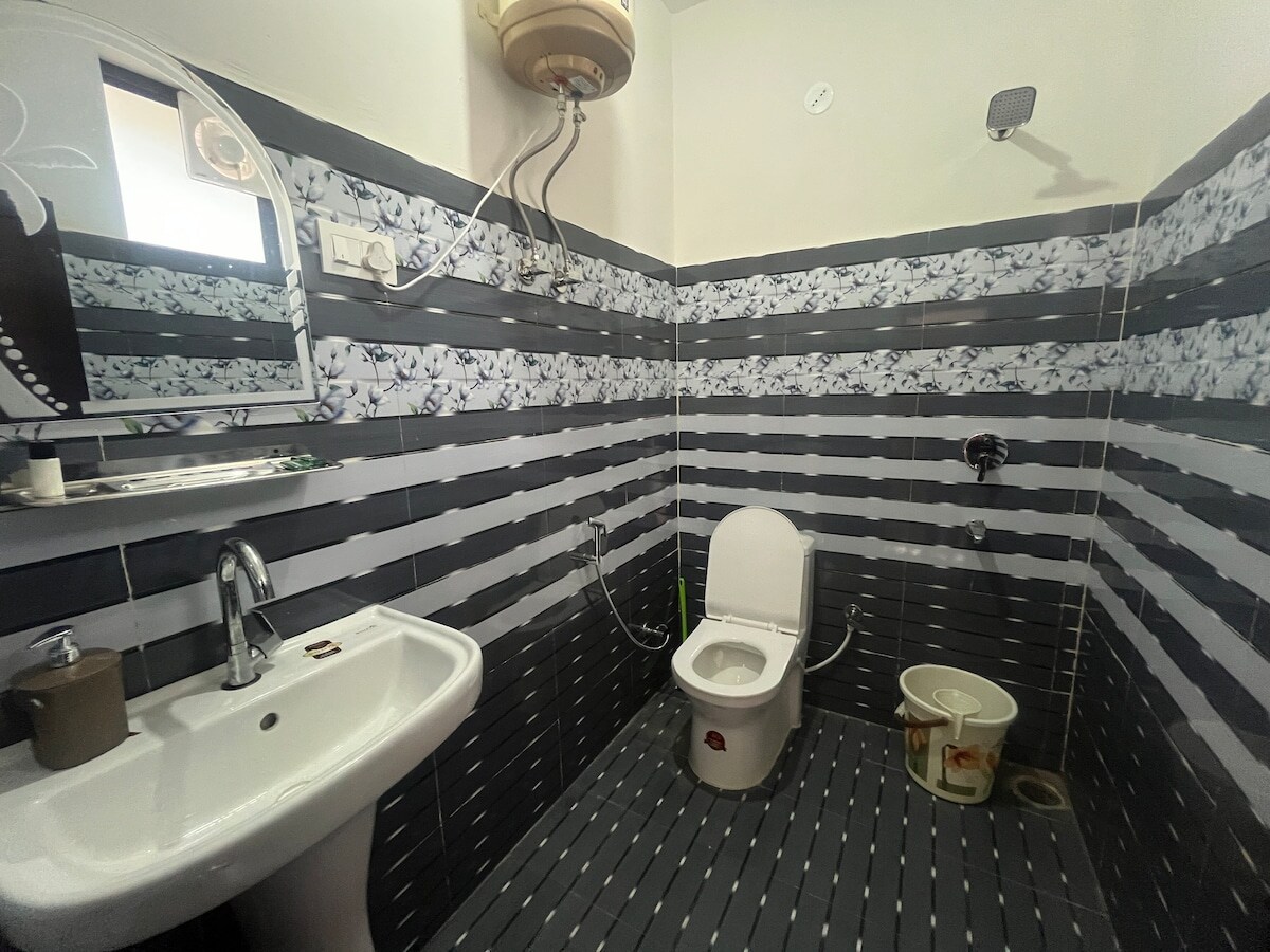 Ekaant 5BR Nature Homestay - Tap to explore photos