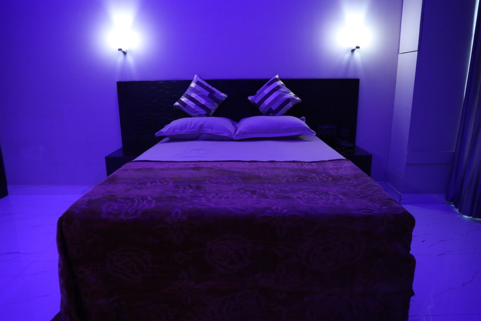 Kasi Talkies - Rooms & Banquet Hall - Tap to explore photos