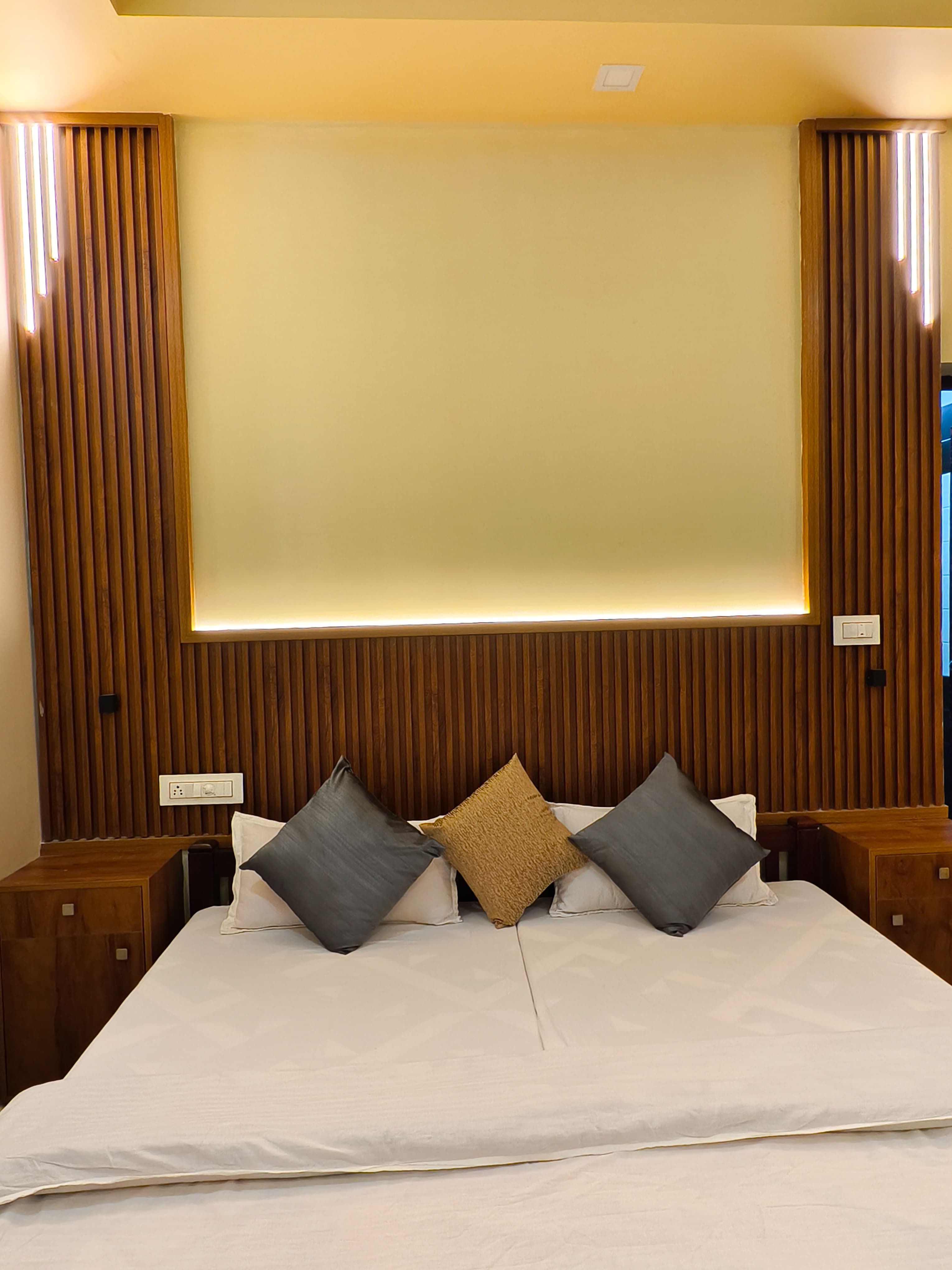 Casino Beach Homestay - Tap to explore photos