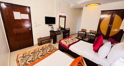 Paras Residency Room Type - Deluxe Room