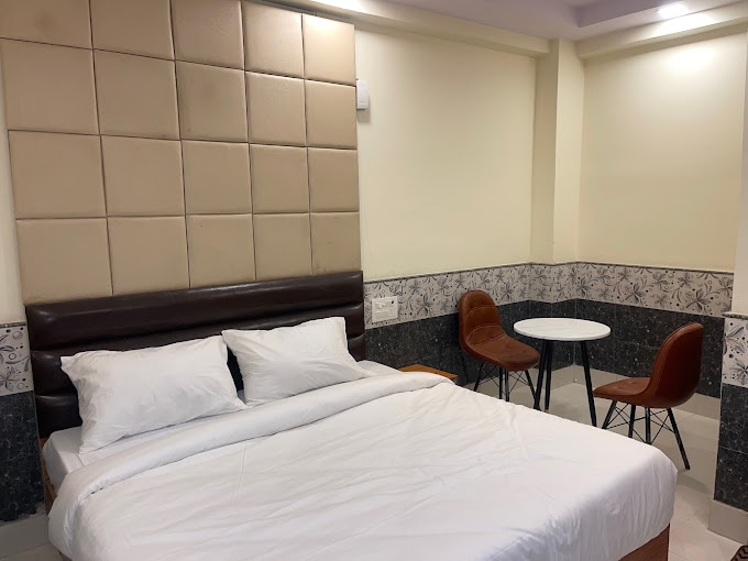 Family Guest House Near NIT Delhi - Tap to explore photos